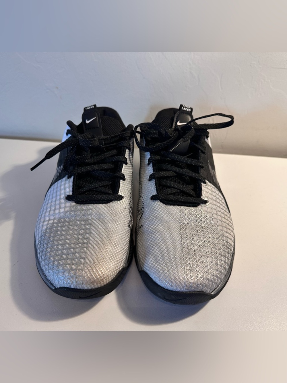 Nike Metcon 8 Premium White Black Iridescent - Women’s Size 10 - Picture 3 of 6